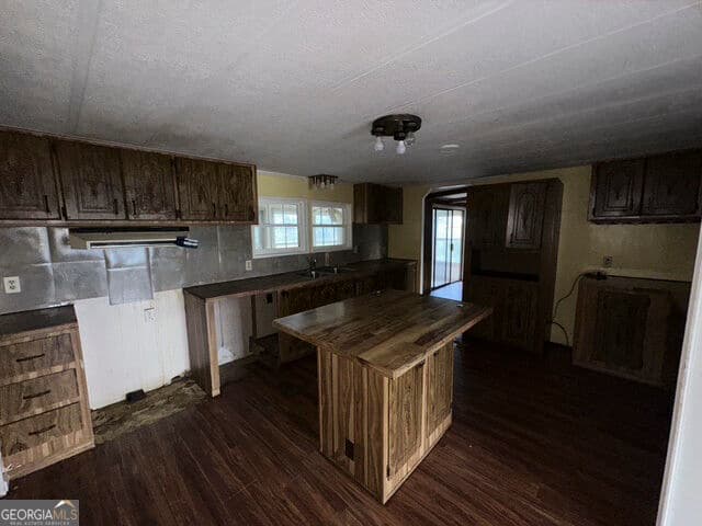 3 bedroom, 2 bathroom, 1,988 sq ft single family residence under contract at 37154 Ga Highway 23, Cobbtown, GA 30420 — photo 4