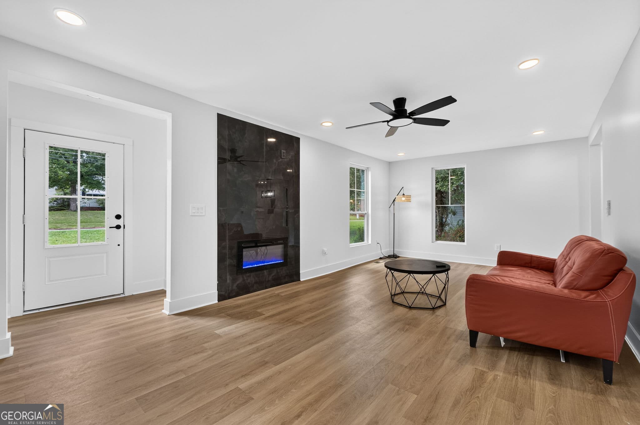 3 bedroom, 2 bathroom, 1,488 sq ft single family residence for sale at 515 E Lee Street, Thomaston, GA 30286 — photo 5