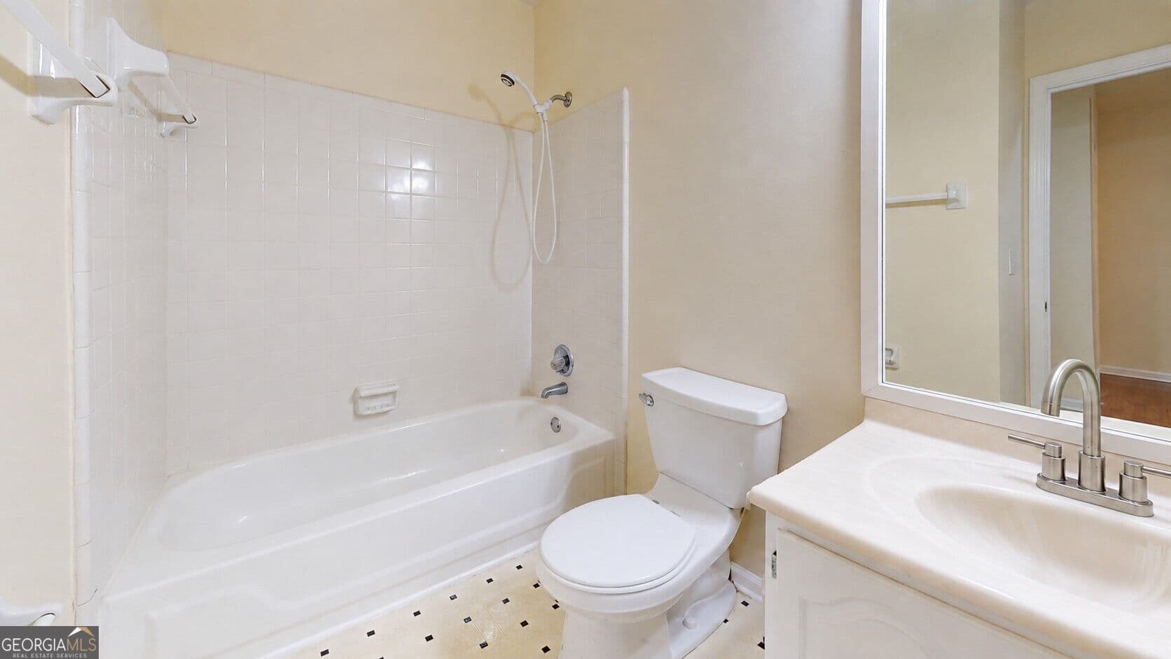 3 bedroom, 3.5 bathroom, 2,076 sq ft townhouse for sale at 621 Granby Hill Place, Alpharetta, GA 30022 — photo 9