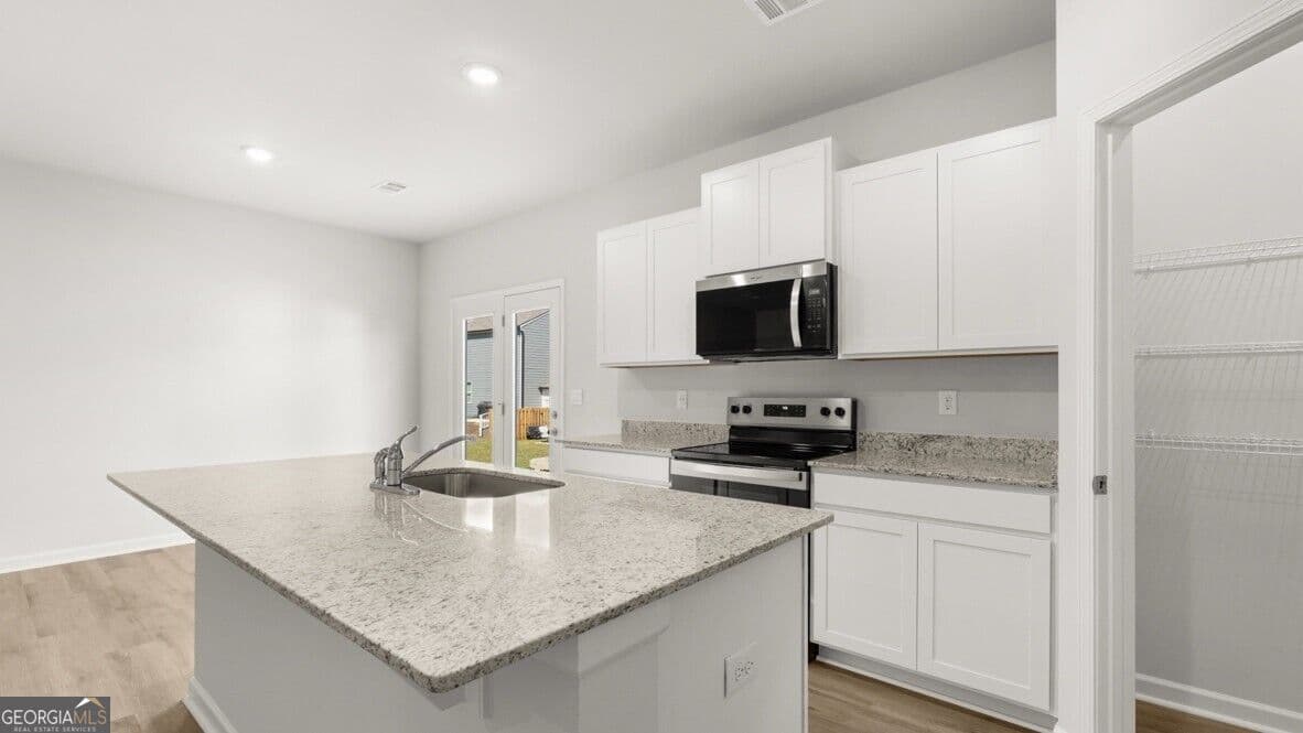 4 bedroom, 2.5 bathroom townhouse for sale at 69 Pepperbush Way, Jasper, GA 30143 — photo 8