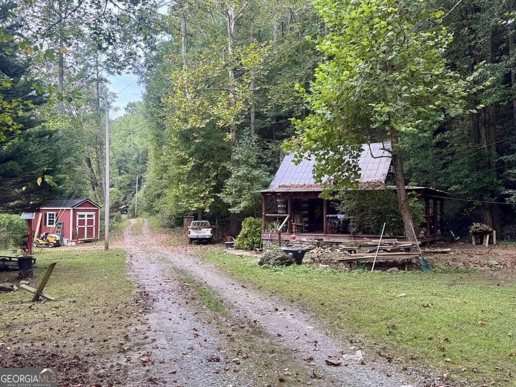 1 bedroom, 1 bathroom, 400 sq ft cabin,single family residence for sale at 3744 Tails Creek Road, Ellijay, GA 30540 — photo 3