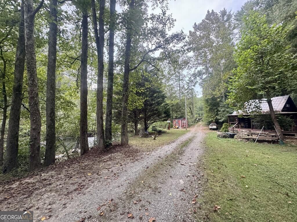 1 bedroom, 1 bathroom, 400 sq ft cabin,single family residence for sale at 3744 Tails Creek Road, Ellijay, GA 30540 — photo 4