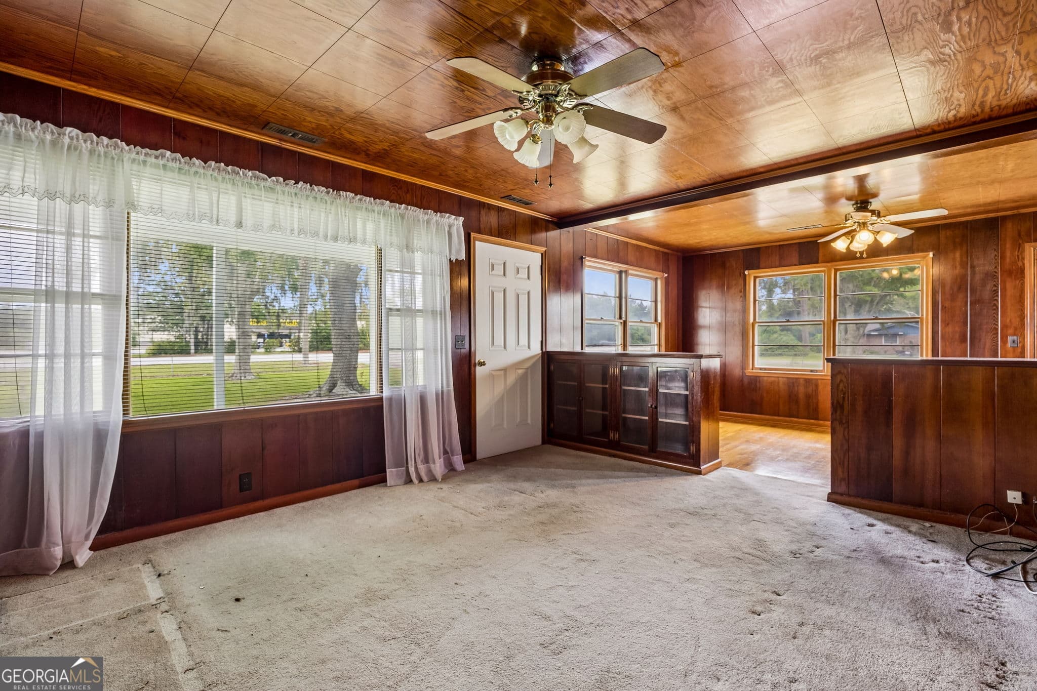 3 bedroom, 1 bathroom, 1,064 sq ft single family residence for sale at 879 Charlie Smith Sr Highway, St. Marys, GA 31558 — photo 5