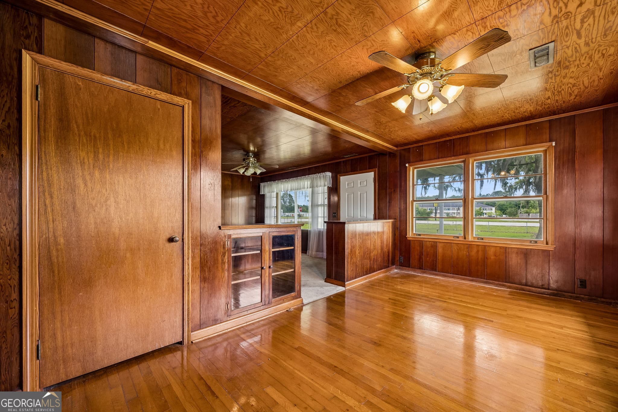 3 bedroom, 1 bathroom, 1,064 sq ft single family residence for sale at 879 Charlie Smith Sr Highway, St. Marys, GA 31558 — photo 8