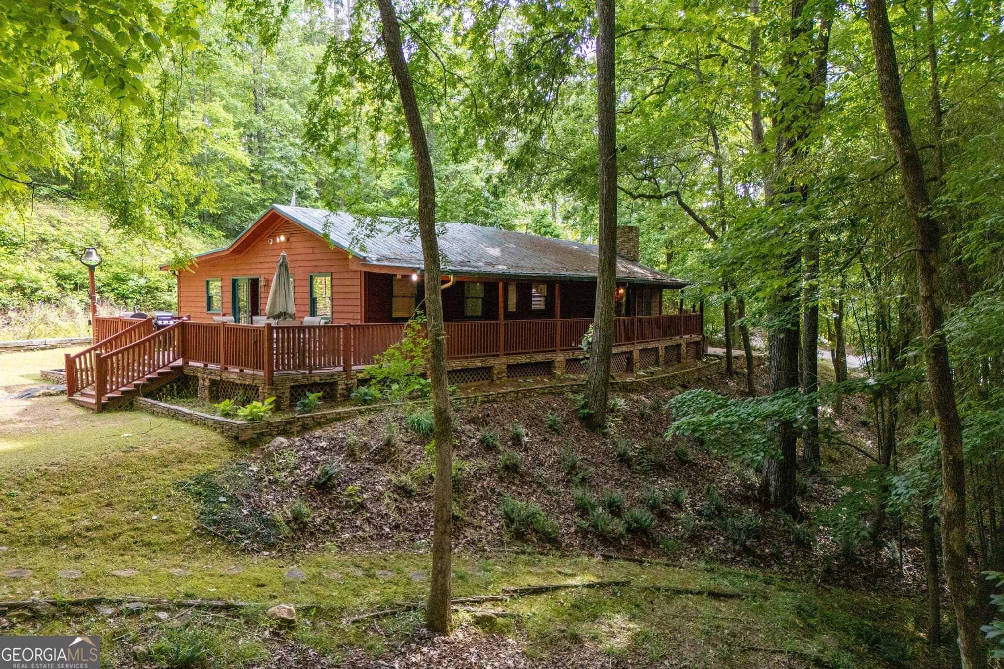 3 bedroom, 2 bathroom, 1,932 sq ft single family residence for sale at 20 Clark Hill Road, Newnan, GA 30263 — photo 1 of 68