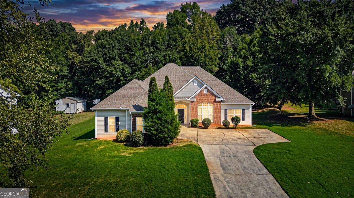 3 bedroom, 2 bathroom, 2,342 sq ft single family residence for sale at 150 Stewart Hollow Lane, Covington, GA 30016 — photo 1 of 55