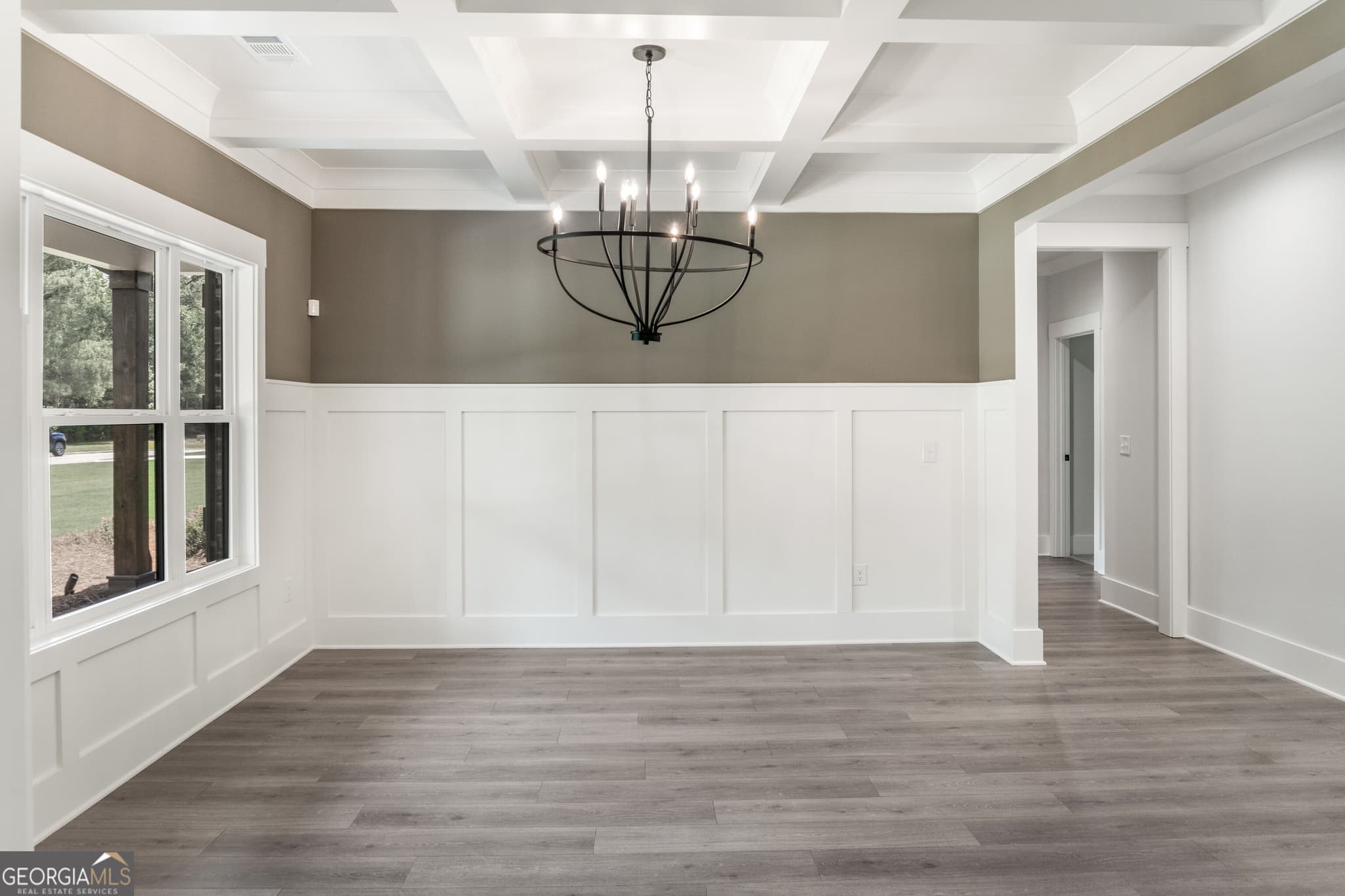 4 bedroom, 3.5 bathroom, 3,042 sq ft single family residence for sale at 617 Shepherds Crossing, Oxford, GA 30054 — photo 2