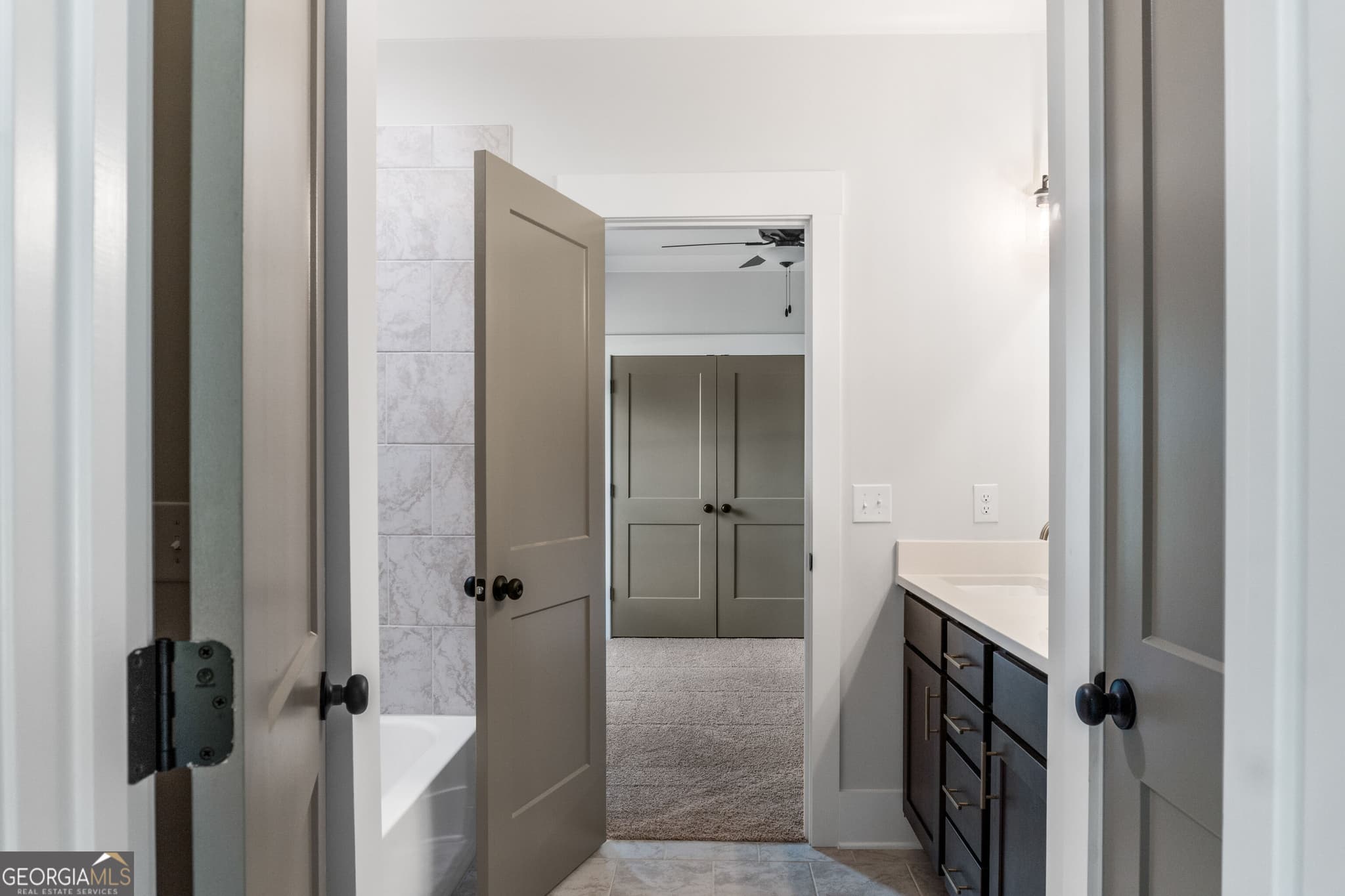 4 bedroom, 3.5 bathroom, 3,042 sq ft single family residence for sale at 617 Shepherds Crossing, Oxford, GA 30054 — photo 7