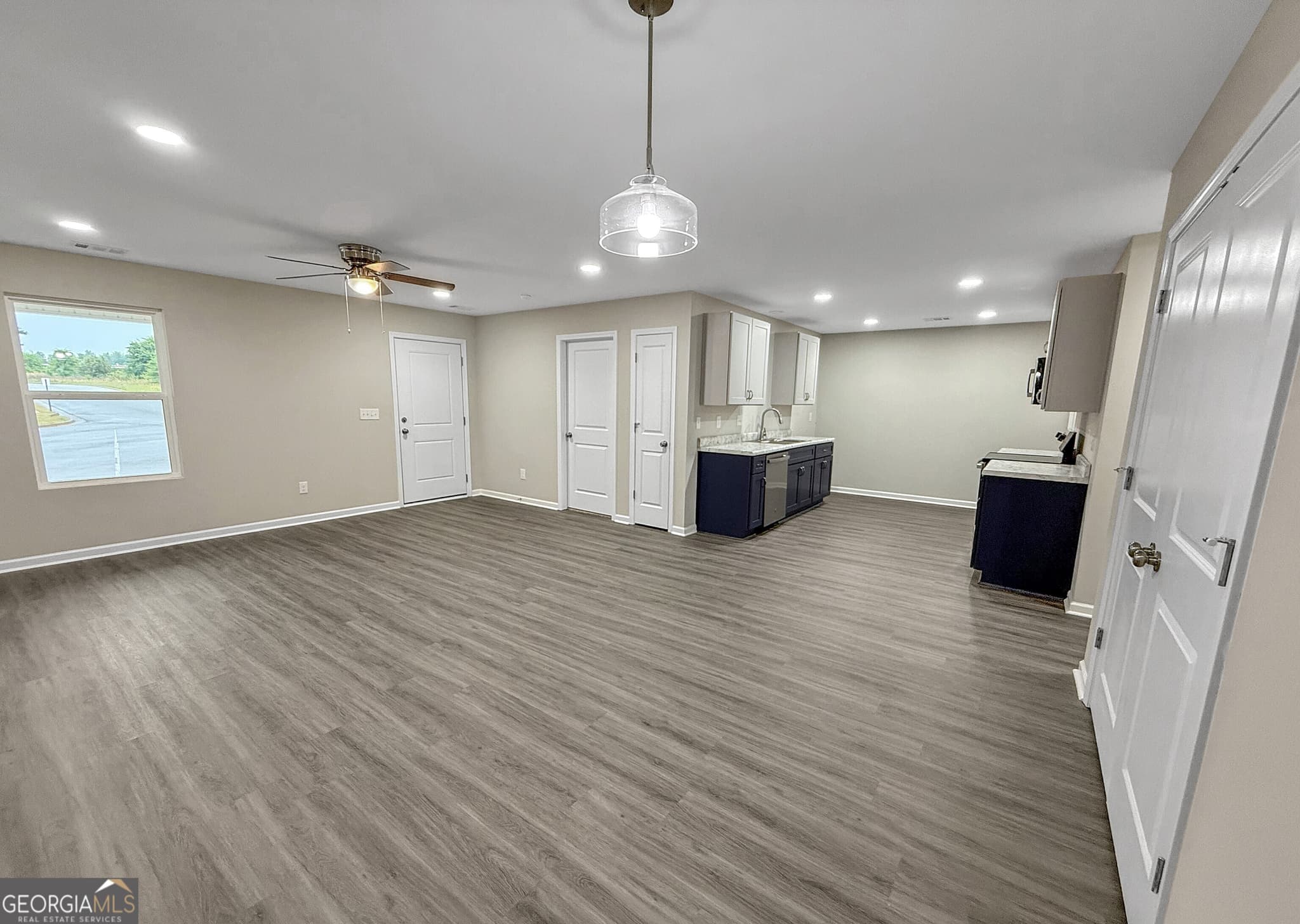 3 bedroom, 2 bathroom, 1,402 sq ft townhouse for sale at 313 Airman Boulevard, Warner Robins, GA 31088 — photo 8