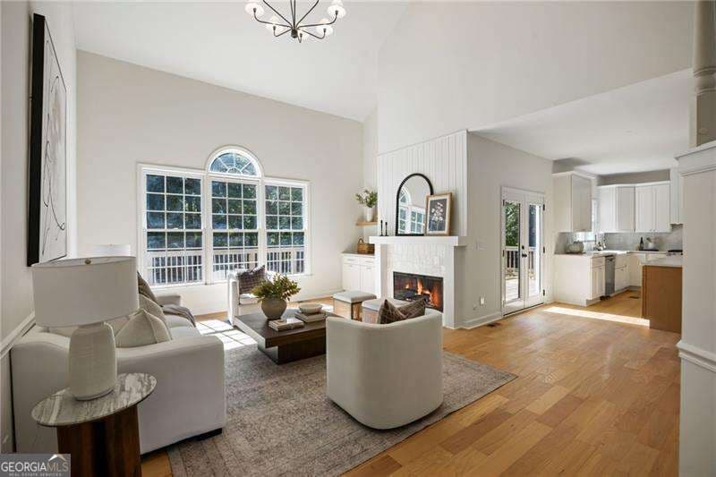 5 bedroom, 3.5 bathroom, 3,712 sq ft single family residence for sale at 770 Heathland Drive, Roswell, GA 30075 — photo 6