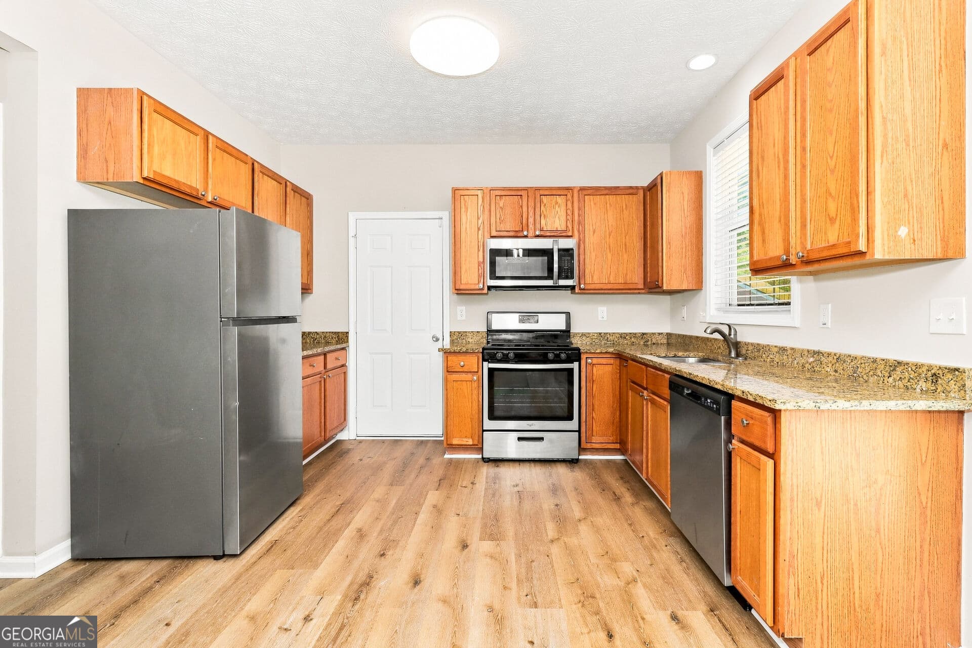 3 bedroom, 2.5 bathroom, 1,848 sq ft single family residence for sale at 58 Bensinger Court, Hiram, GA 30141 — photo 7