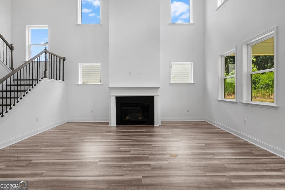 5 bedroom, 4.5 bathroom, 3,190 sq ft single family residence for sale at 3180 Danlow Court, Kennesaw, GA 30152 — photo 3