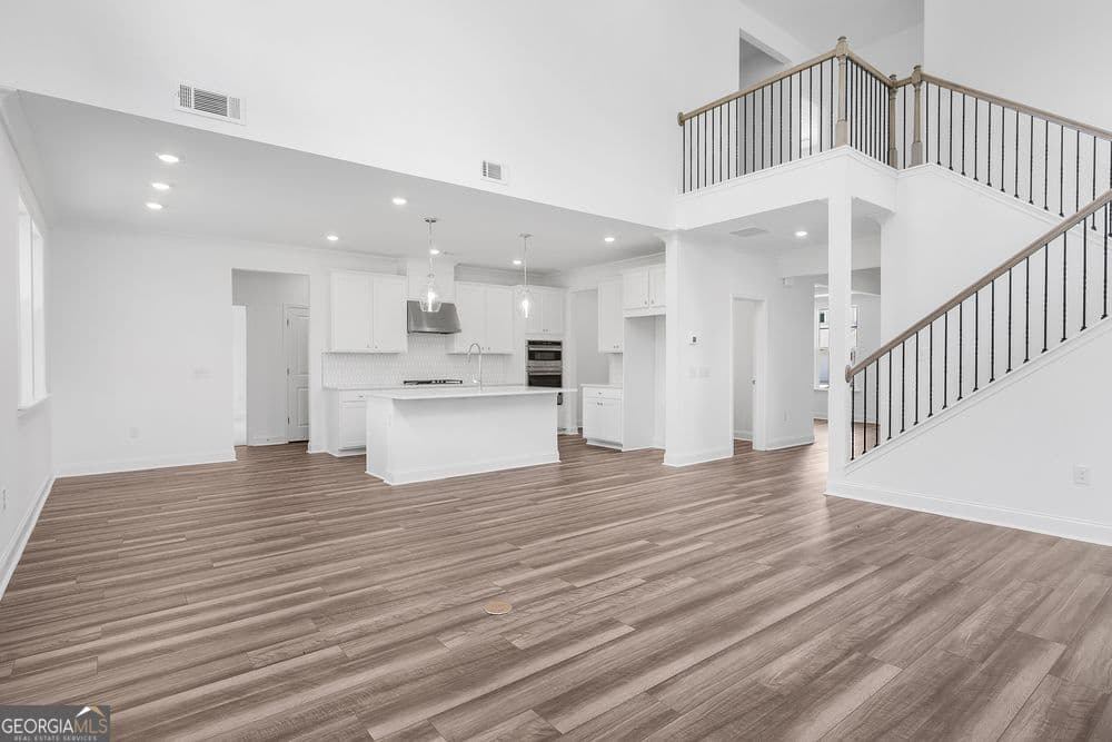 5 bedroom, 4.5 bathroom, 3,190 sq ft single family residence for sale at 3180 Danlow Court, Kennesaw, GA 30152 — photo 9