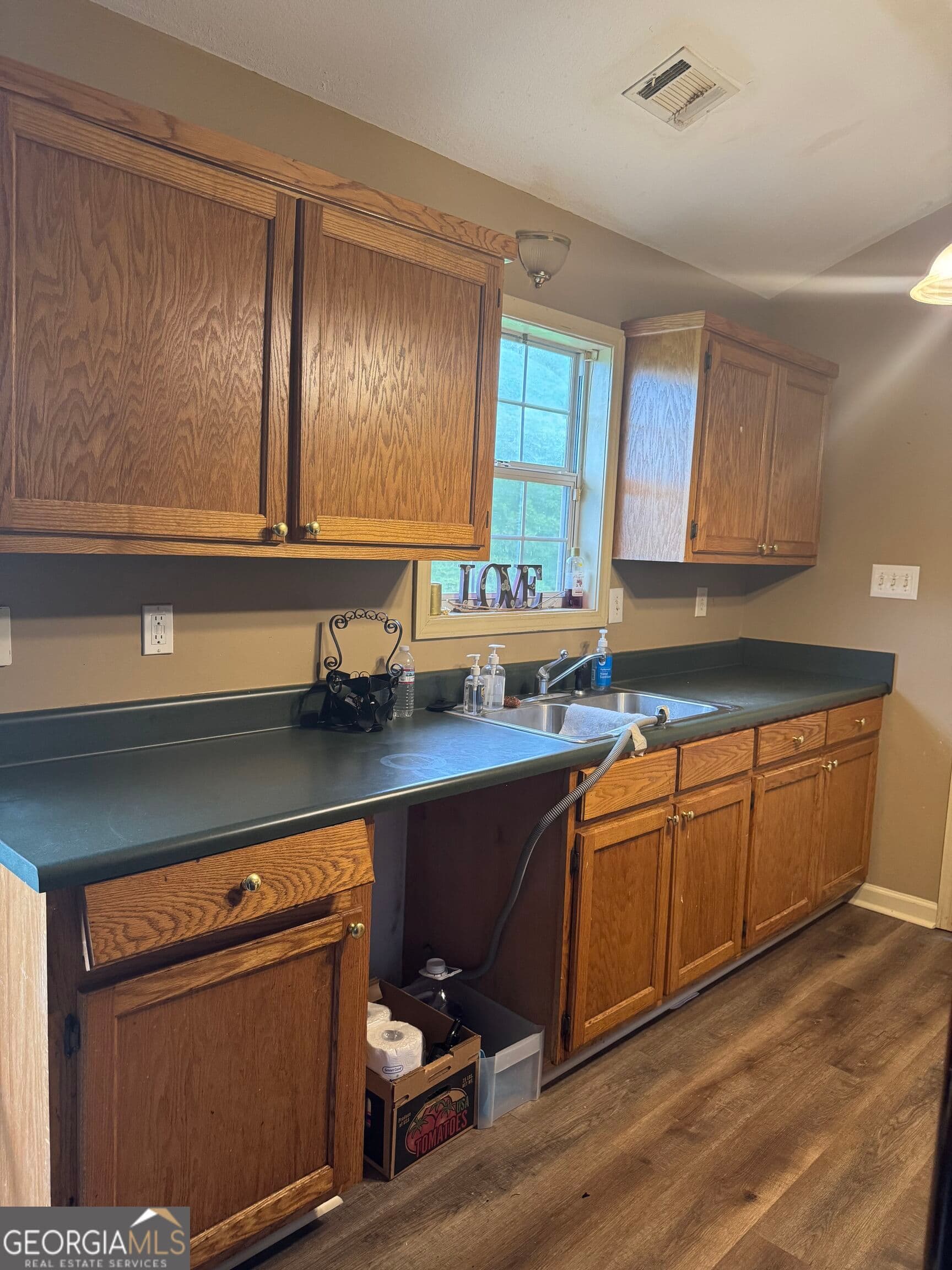 3 bedroom, 2 bathroom, 1,251 sq ft single family residence for sale at 112 Wilder Way, Williamson, GA 30292 — photo 3