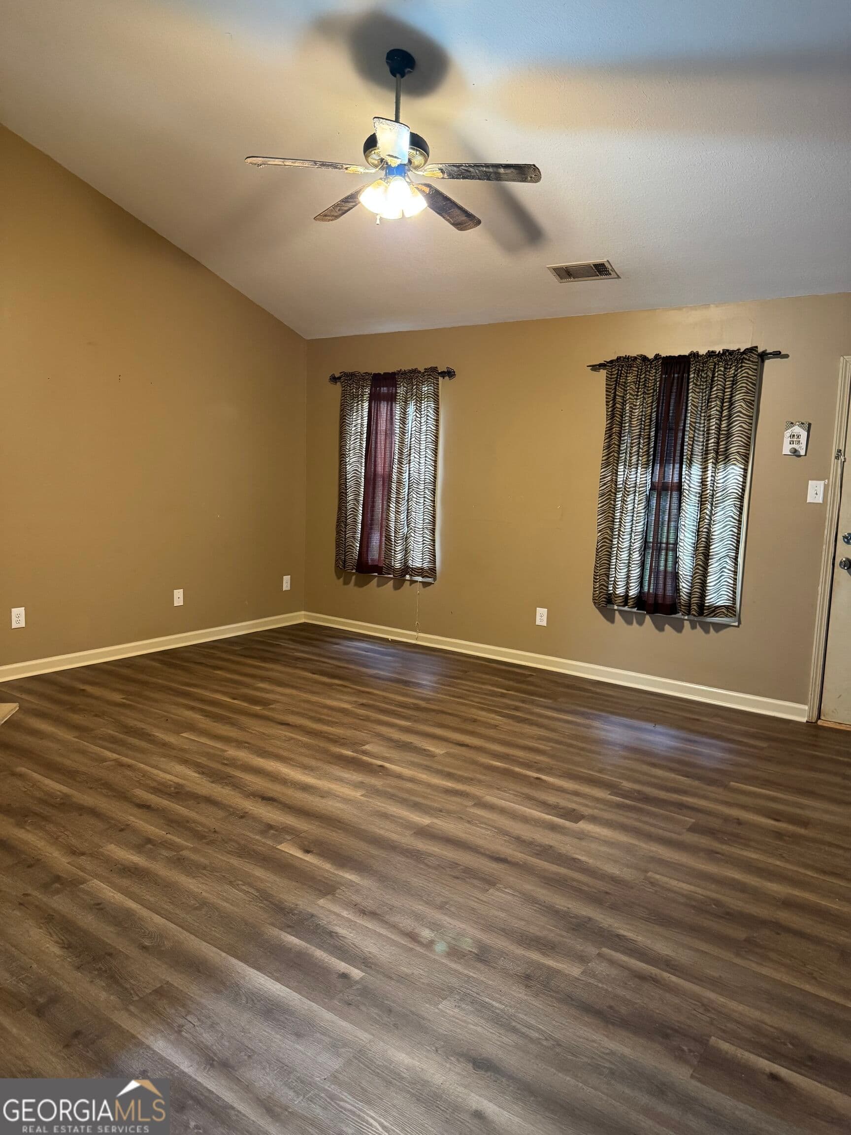 3 bedroom, 2 bathroom, 1,251 sq ft single family residence for sale at 112 Wilder Way, Williamson, GA 30292 — photo 4