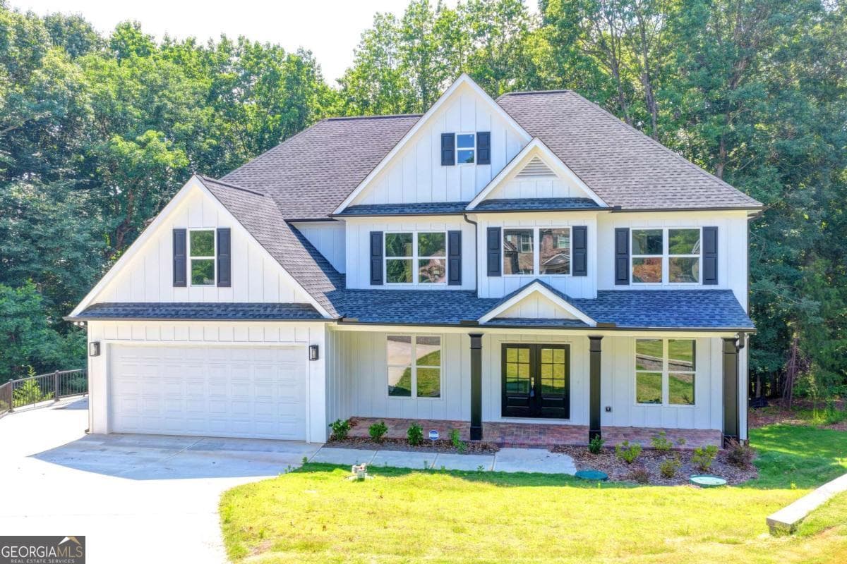 5 bedroom, 4 bathroom, 3,500 sq ft single family residence for rent at 9135 Fox Trail Lane, Gainesville, GA 30506 for $3,500 a month — photo 2
