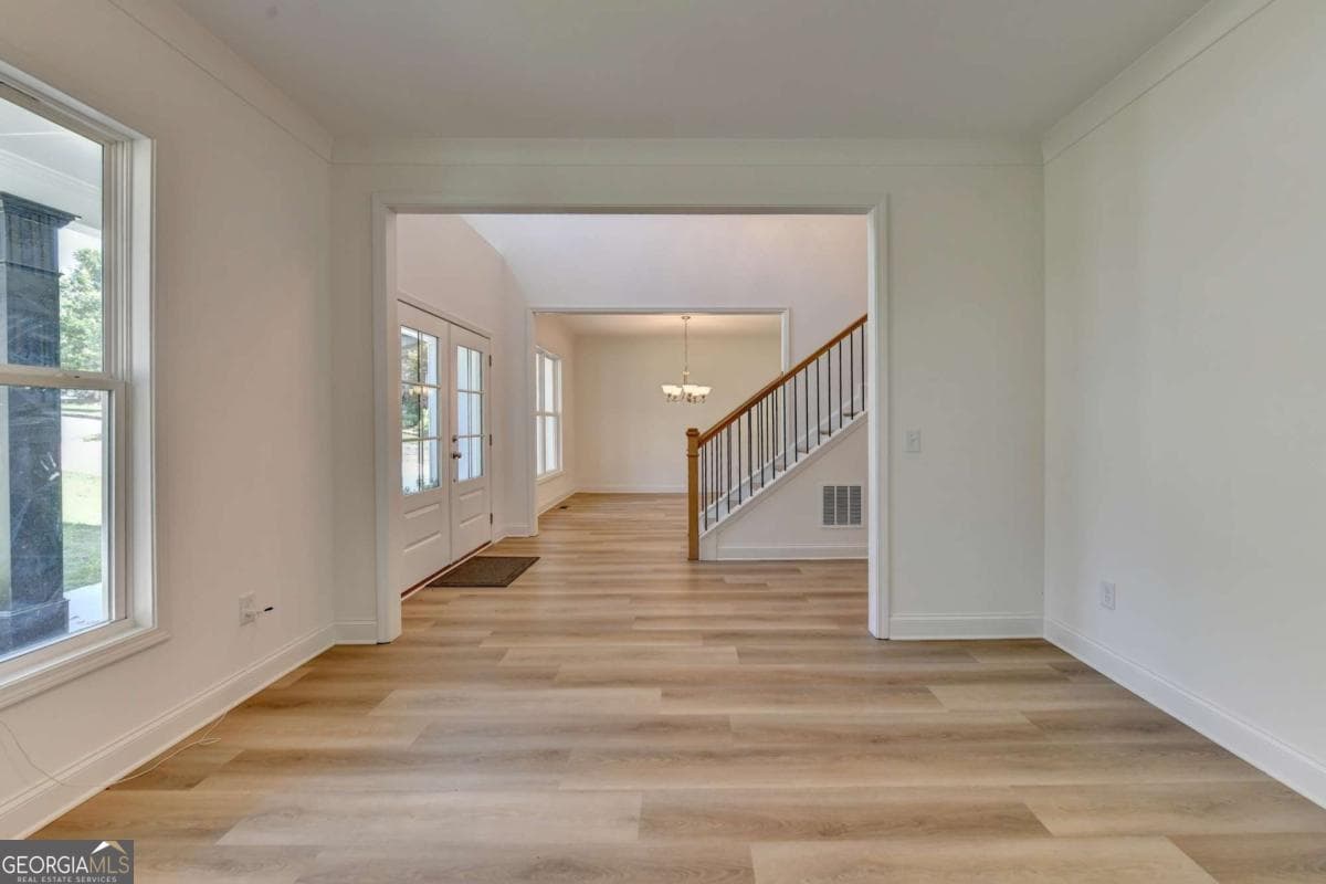5 bedroom, 4 bathroom, 3,500 sq ft single family residence for rent at 9135 Fox Trail Lane, Gainesville, GA 30506 for $3,500 a month — photo 8