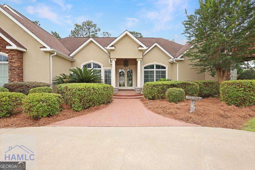 4 bedroom, 3.5 bathroom, 4,400 sq ft single family residence sold at 12 Par Drive, Jesup, GA 31546