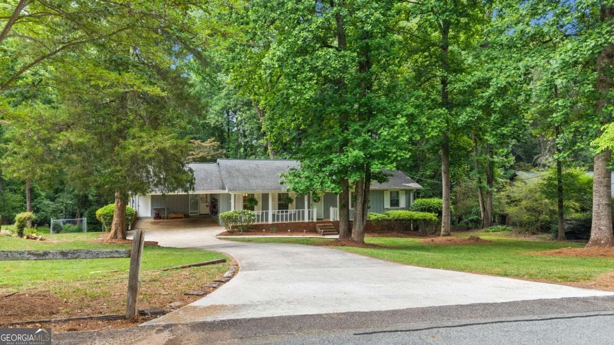 3 bedroom, 2 bathroom, 2,073 sq ft single family residence for sale at 388 Cherokee Ridge, Athens, GA 30606 — photo 7