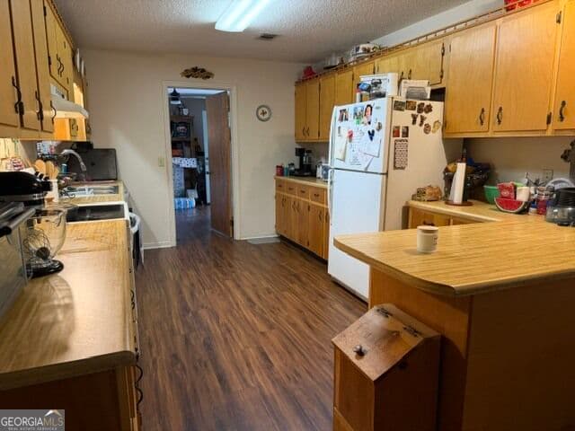 4 bedroom, 2 bathroom, 1,919 sq ft single family residence for sale at 44 Hilltop Drive, Lumber City, GA 31549 — photo 6