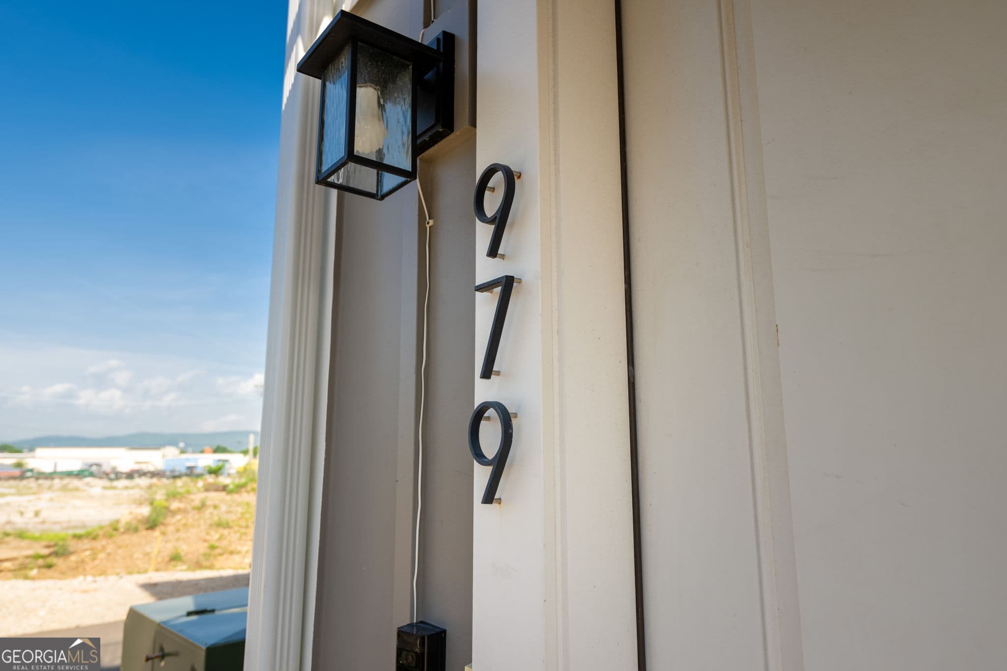 2 bedroom, 2.5 bathroom, 1,398 sq ft townhouse for sale at 979 Montague Place, Chattanooga, TN 37408 — photo 3