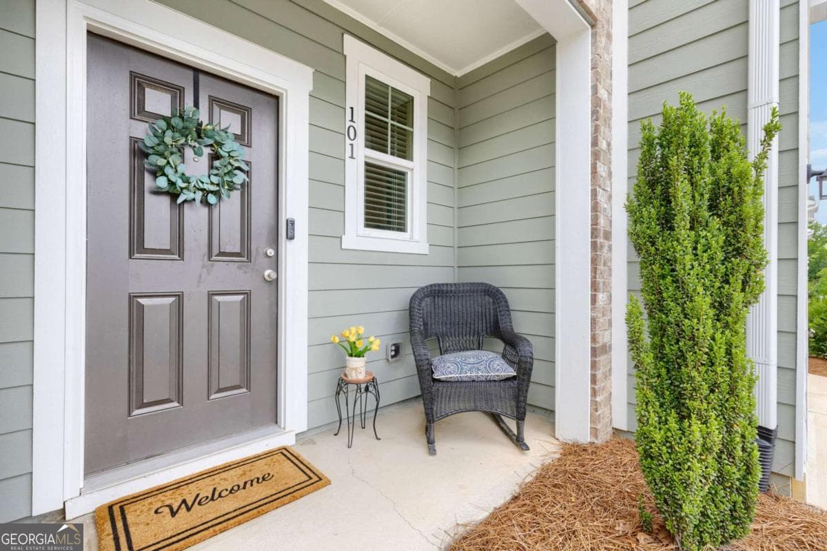 3 bedroom, 2.5 bathroom, 1,440 sq ft townhouse sold at 101 Rydal Way, Winder, GA 30680
