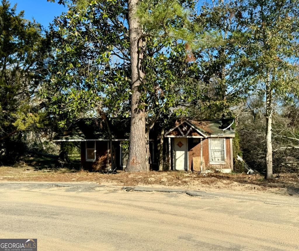 3 bedroom, 1 bathroom, 1,187 sq ft residential sold at 259 South Lexington Street, Lyons, GA 30436