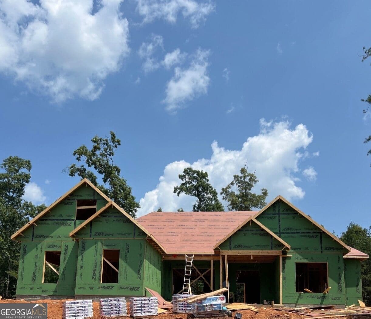 4 bedroom, 4.5 bathroom, 2,705 sq ft single family residence for sale at 606 Sweetgrass Drive, Demorest, GA 30535 — photo 4