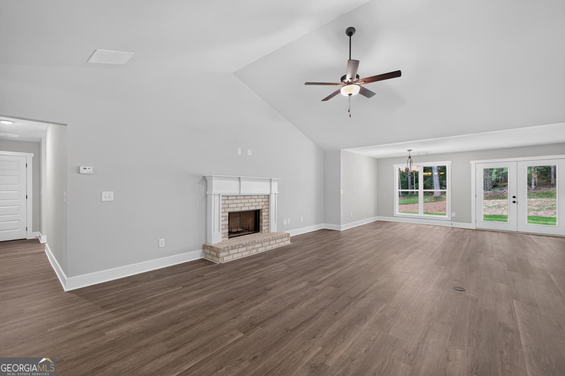 4 bedroom, 2.5 bathroom, 2,250 sq ft single family residence for sale at 1714 Highway 82 2, Winder, GA 30680 — photo 7