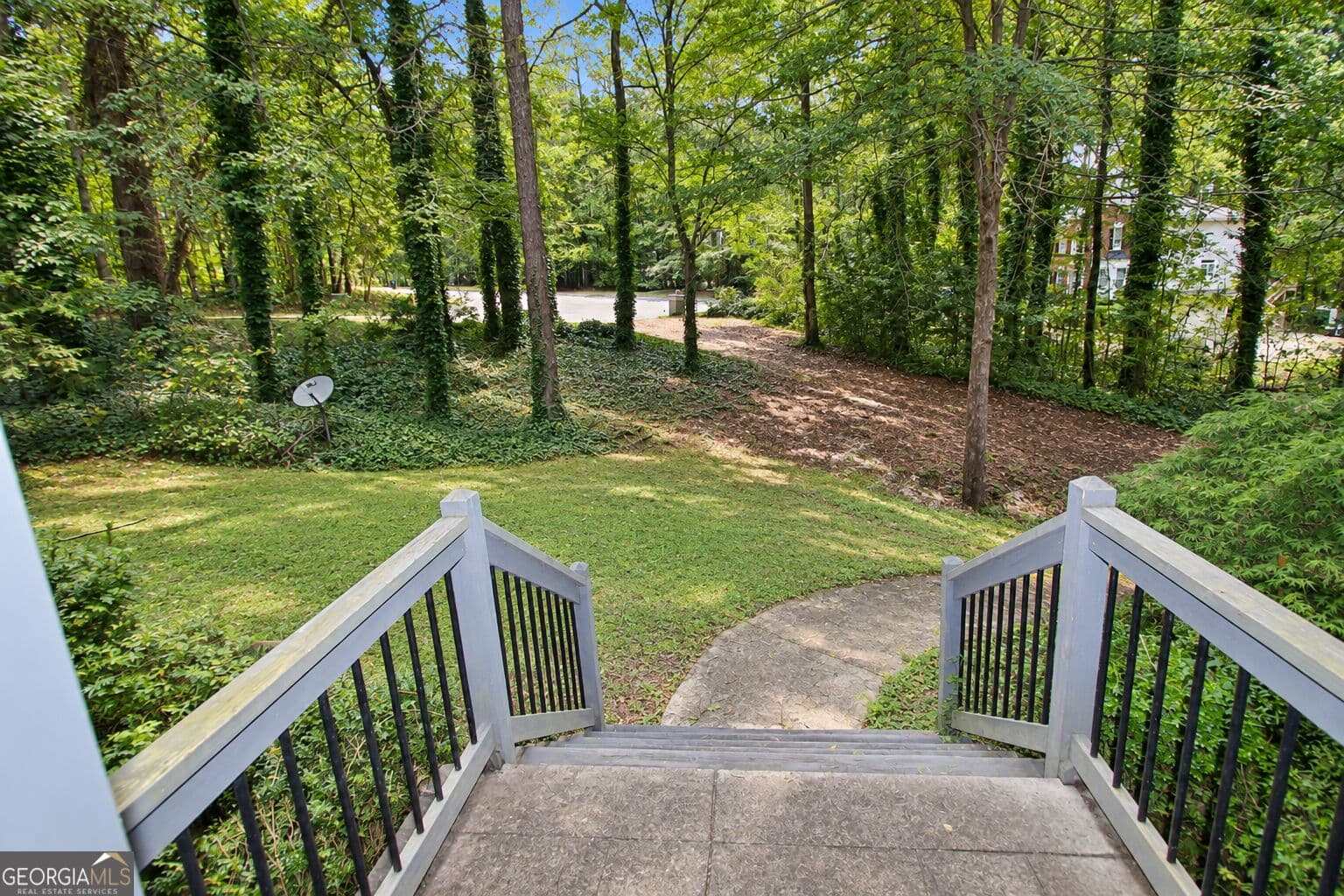 4 bedroom, 3 bathroom, 3,334 sq ft single family residence for sale at 440 Longwood Court 440, Jonesboro, GA 30236 — photo 2