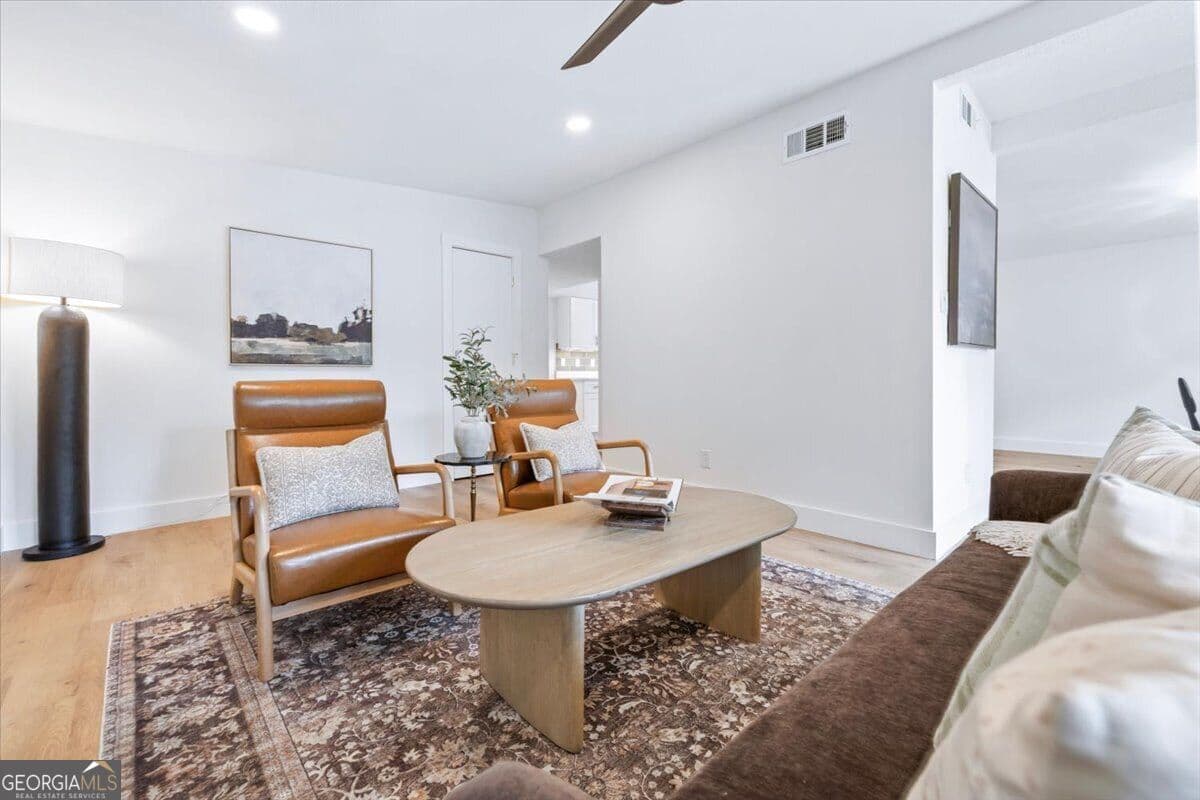 4 bedroom, 2 bathroom, 1,995 sq ft single family residence for sale at 321 Briarcliff Circle, Savannah, GA 31419 — photo 10