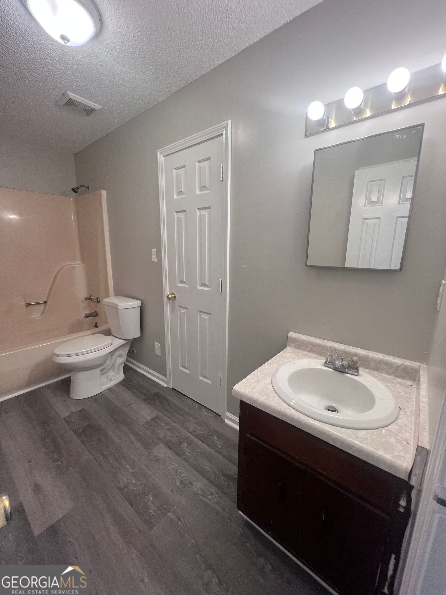 2 bedroom, 1 bathroom, 840 sq ft apartment for rent at 144 Colonial Drive, Toccoa, GA 30577 for $1,200 a month — photo 6