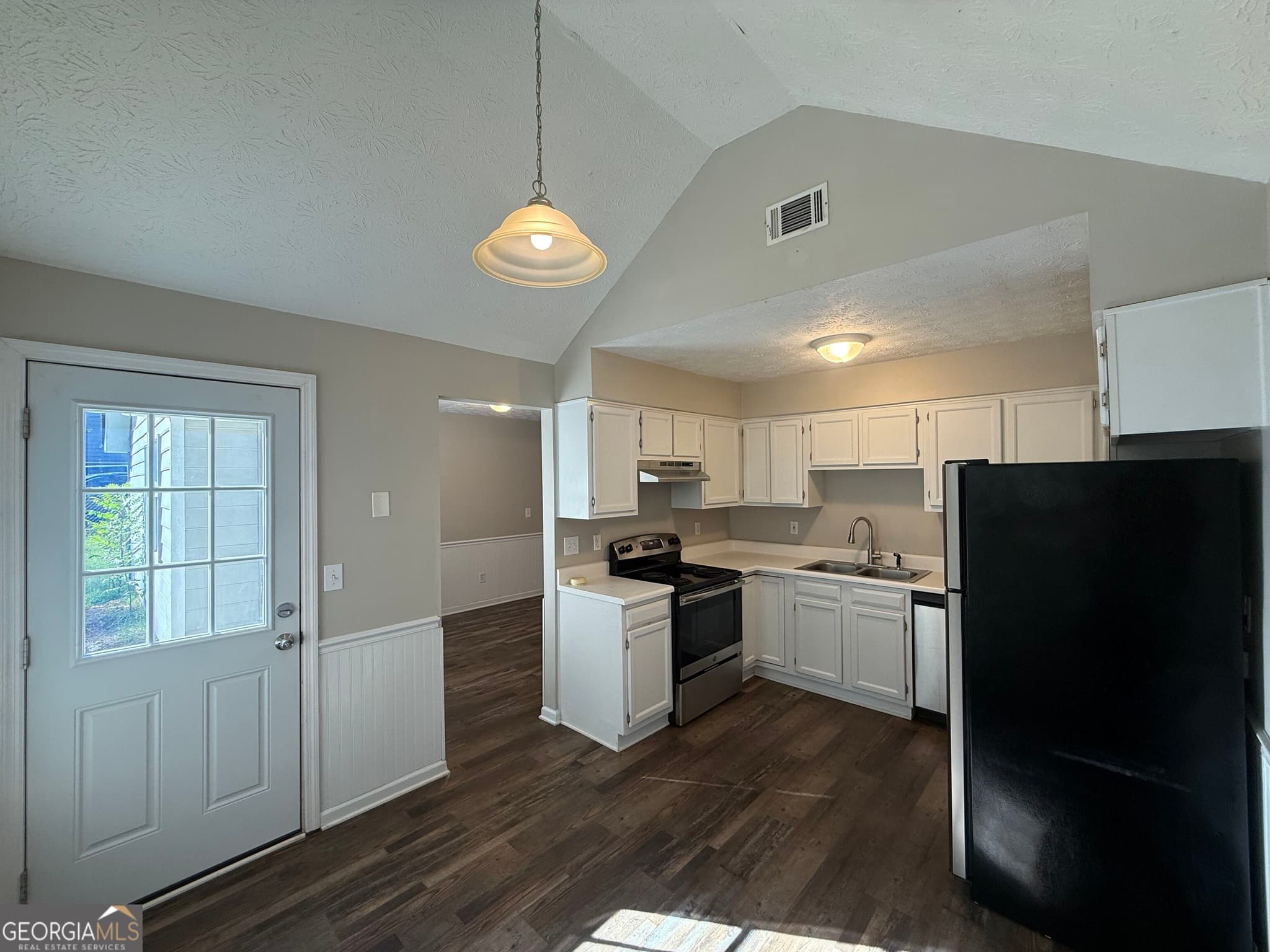 3 bedroom, 2 bathroom, 1,258 sq ft single family residence for sale at 111 Cranford Mill Drive, Newnan, GA 30265 — photo 8