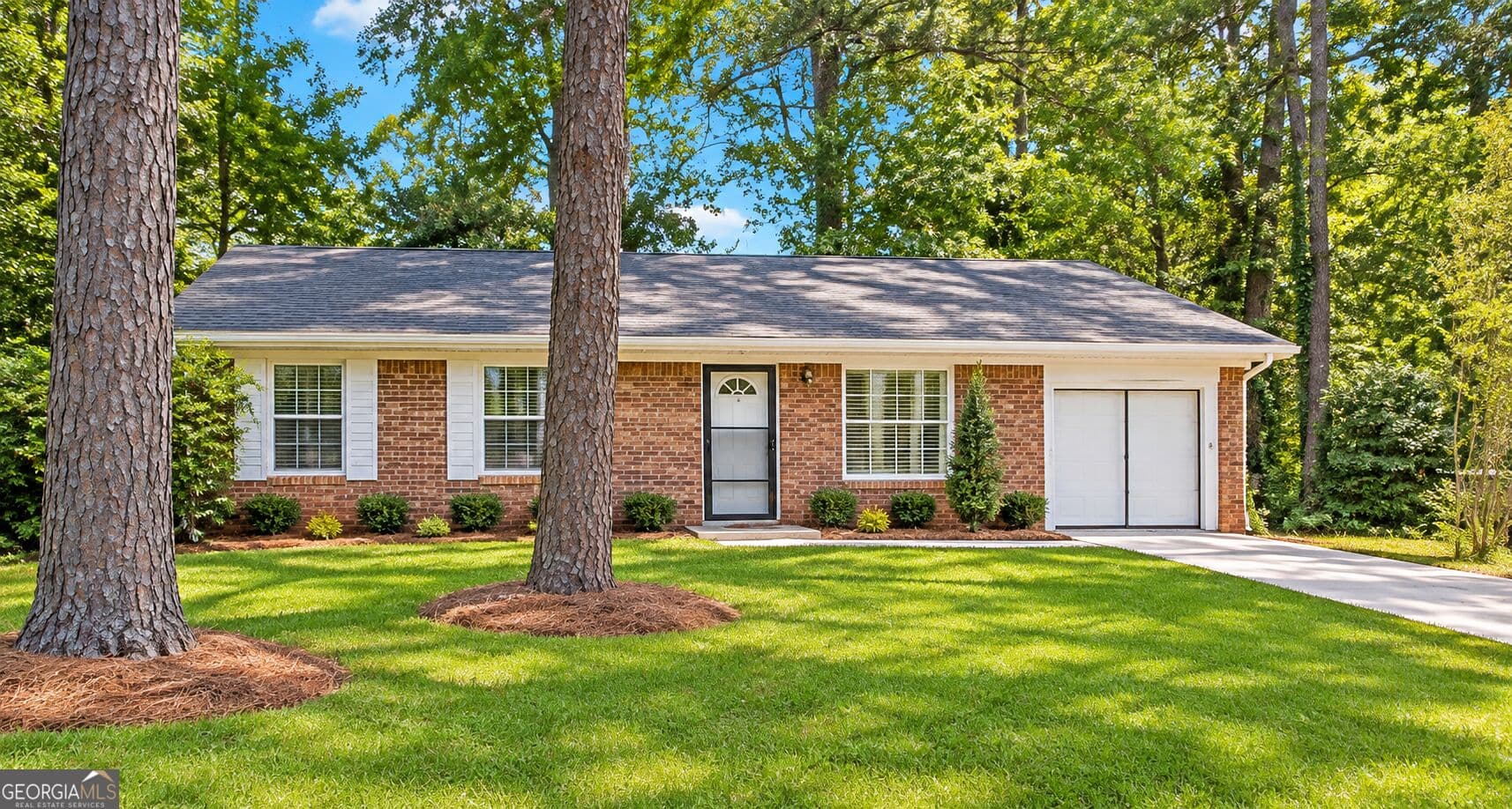 3 bedroom, 1 bathroom, 1,250 sq ft single family residence for rent at 2954 Gwendon Terrace, Decatur, GA 30034 for $1,575 a month — photo 1 of 11