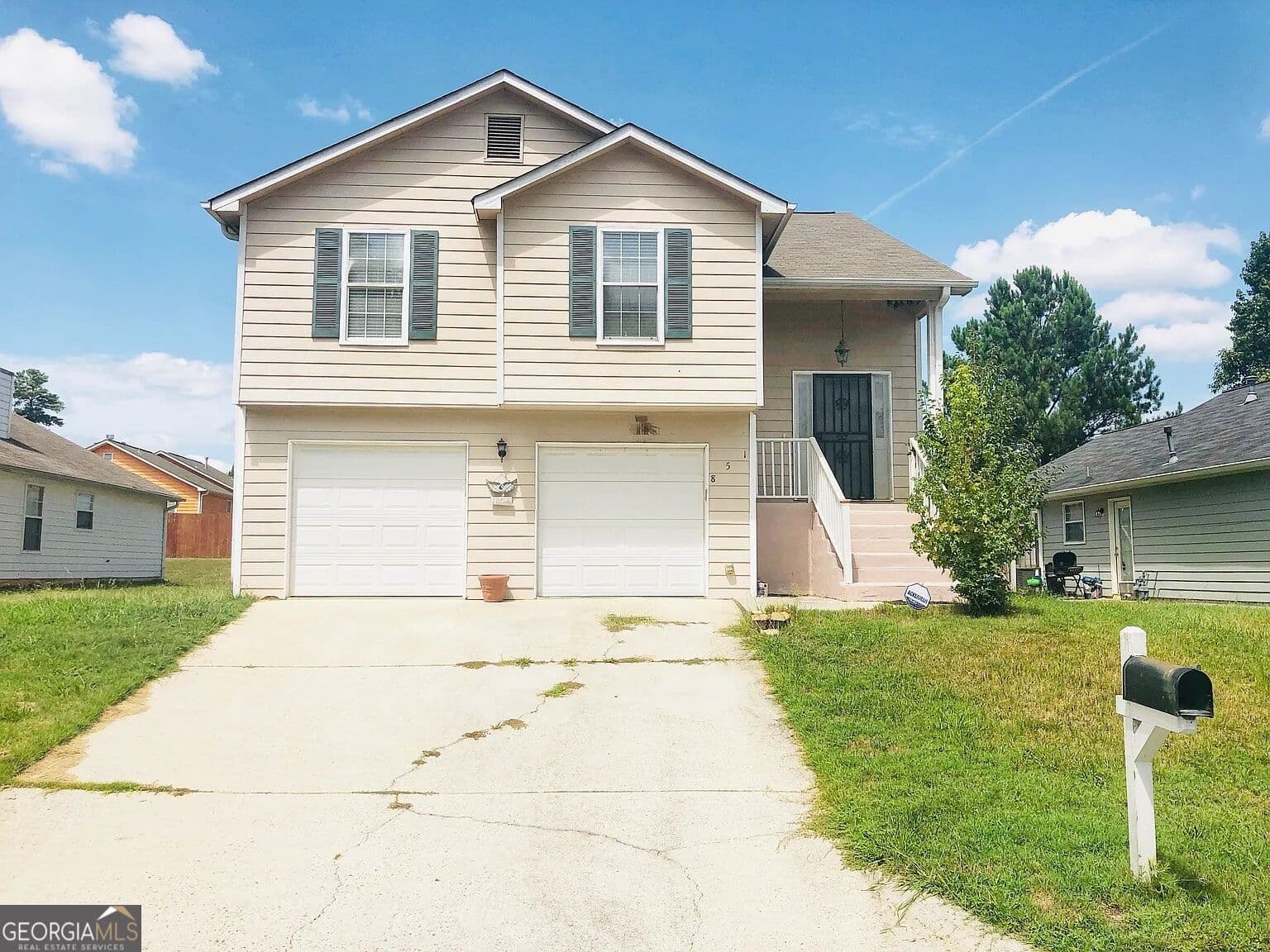 3 bedroom, 2.5 bathroom, 1,616 sq ft single family residence for sale at 851 Rock Shoals Court, Atlanta, GA 30349