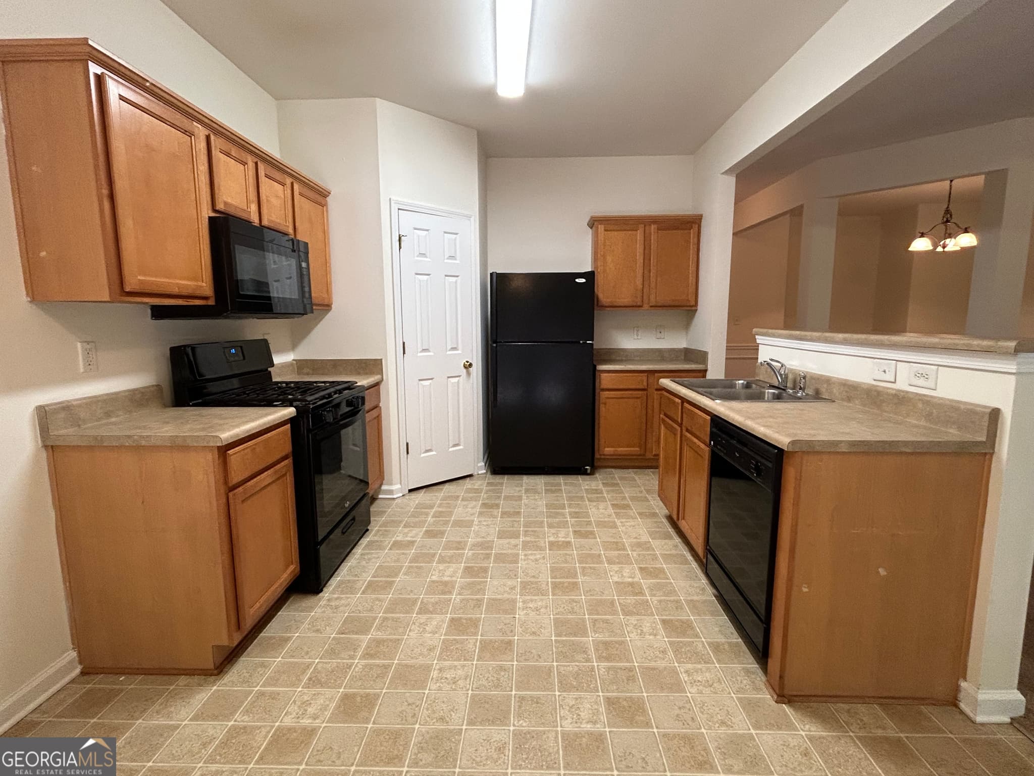 3 bedroom, 2.5 bathroom, 1,984 sq ft single family residence for rent at 2683 Winslow Ridge Drive, Buford, GA 30519 for $1,895 a month — photo 7