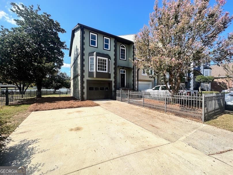 3 bedroom, 2.5 bathroom, 2,184 sq ft townhouse sold at 337 Lakepoint Drive 1, Gadsden, AL 35901