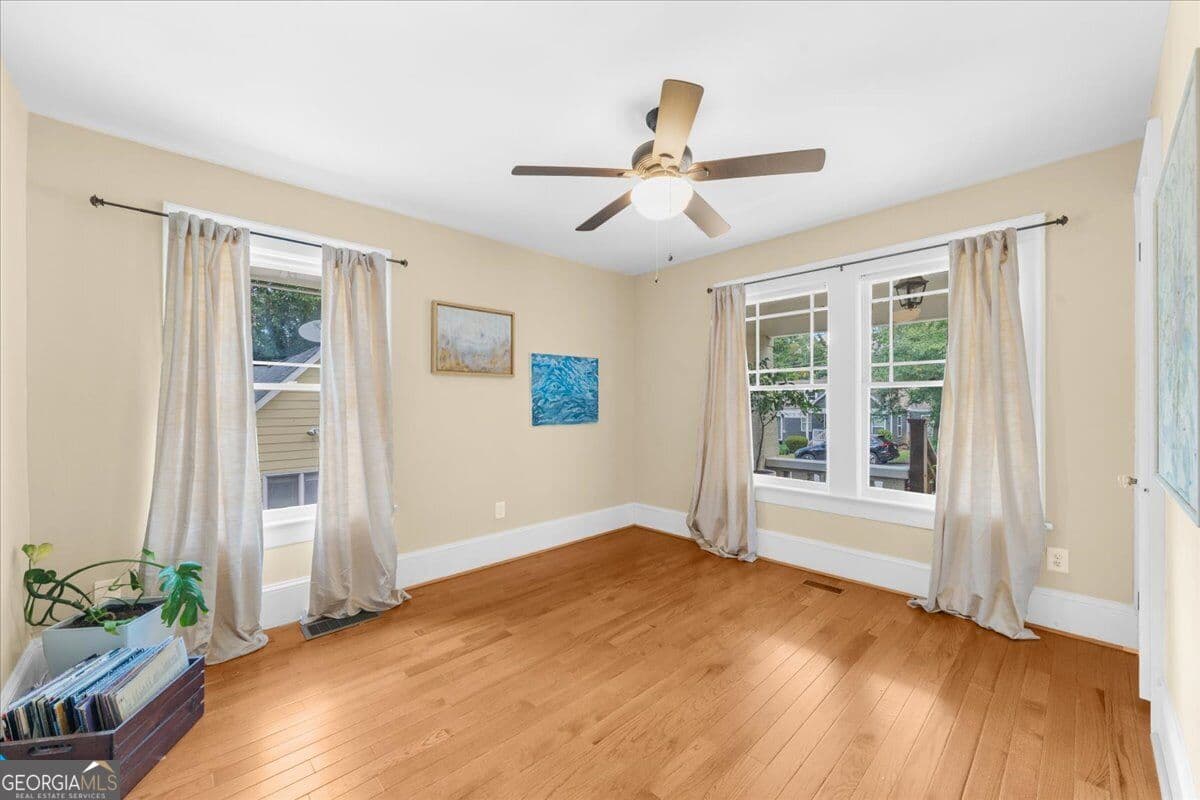 2 bedroom, 2 bathroom, 1,160 sq ft single family residence for sale at 87 Warren Street, Atlanta, GA 30317 — photo 8