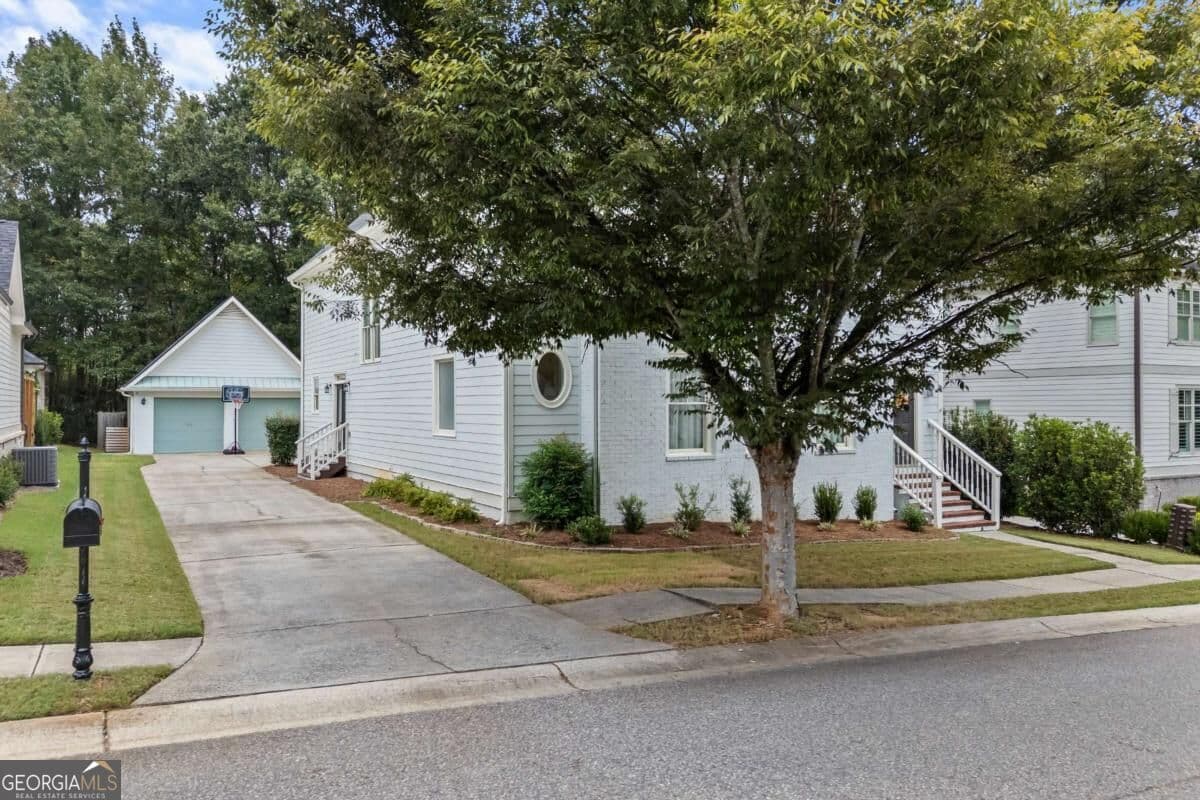 5 bedroom, 3.5 bathroom, 3,428 sq ft single family residence for sale at 1051 Copperville Drive, Watkinsville, GA 30677 — photo 3