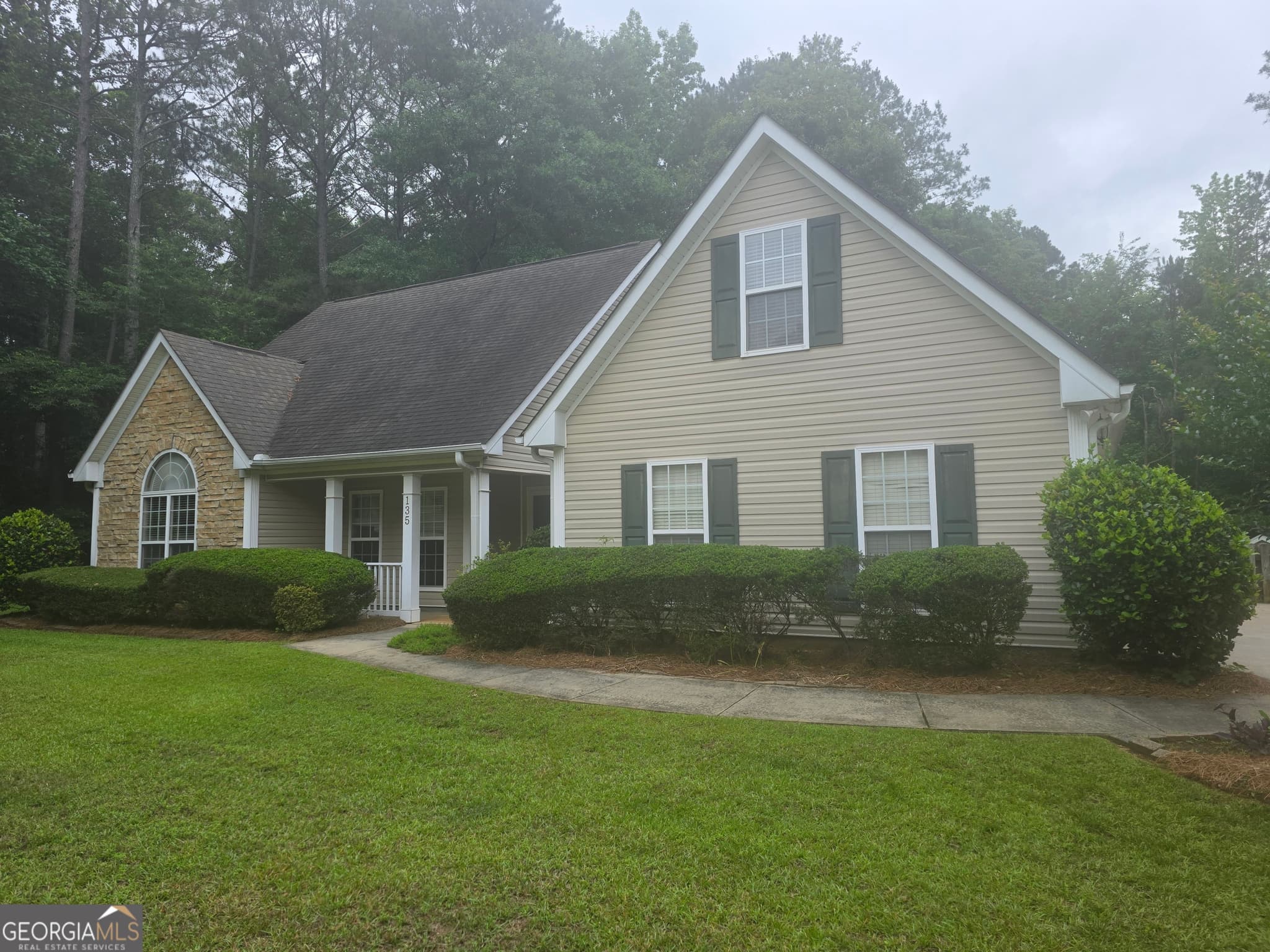 4 bedroom, 2 bathroom, 1,727 sq ft single family residence for rent at 135 Kingsbrooke Circle, Palmetto, GA 30268 for $2,400 a month — photo 1 of 1