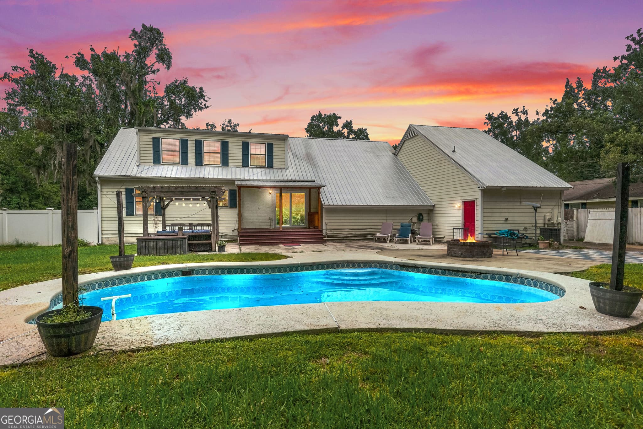 4 bedroom, 2 bathroom, 2,744 sq ft single family residence for sale at 700 E Bay Avenue, Kingsland, GA 31548 — photo 10
