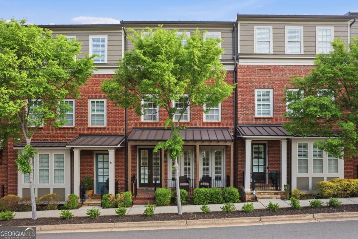 4 bedroom, 4.5 bathroom townhouse sold at 225 Waterman Street, Marietta, GA 30060