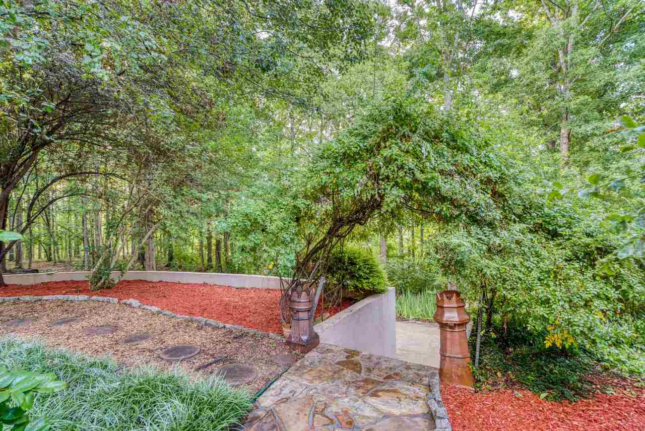 6 bedroom, 4.5 bathroom, 5,924 sq ft single family residence for sale at 186 Hoot Owl Lane, Eatonton, GA 31024 — photo 9