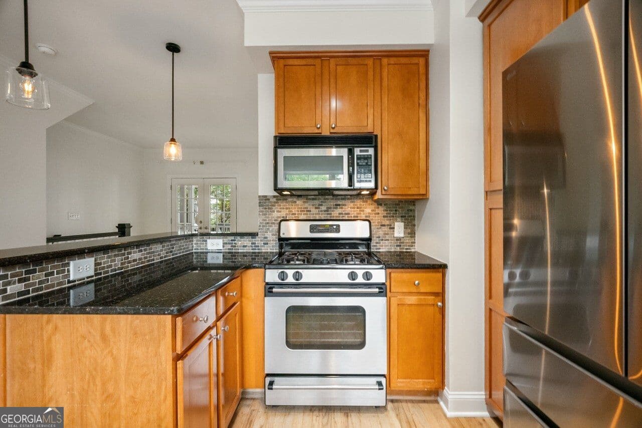 2 bedroom, 2 bathroom, 1,172 sq ft townhouse for sale at 242 Carlyle Park Drive, Atlanta, GA 30307 — photo 10