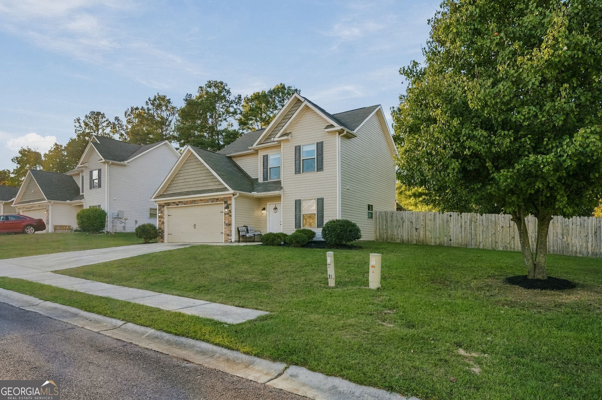 3 bedroom, 2.5 bathroom, 1,438 sq ft single family residence for sale at 408 Mossy Lane, Gray, GA 31032 — photo 2