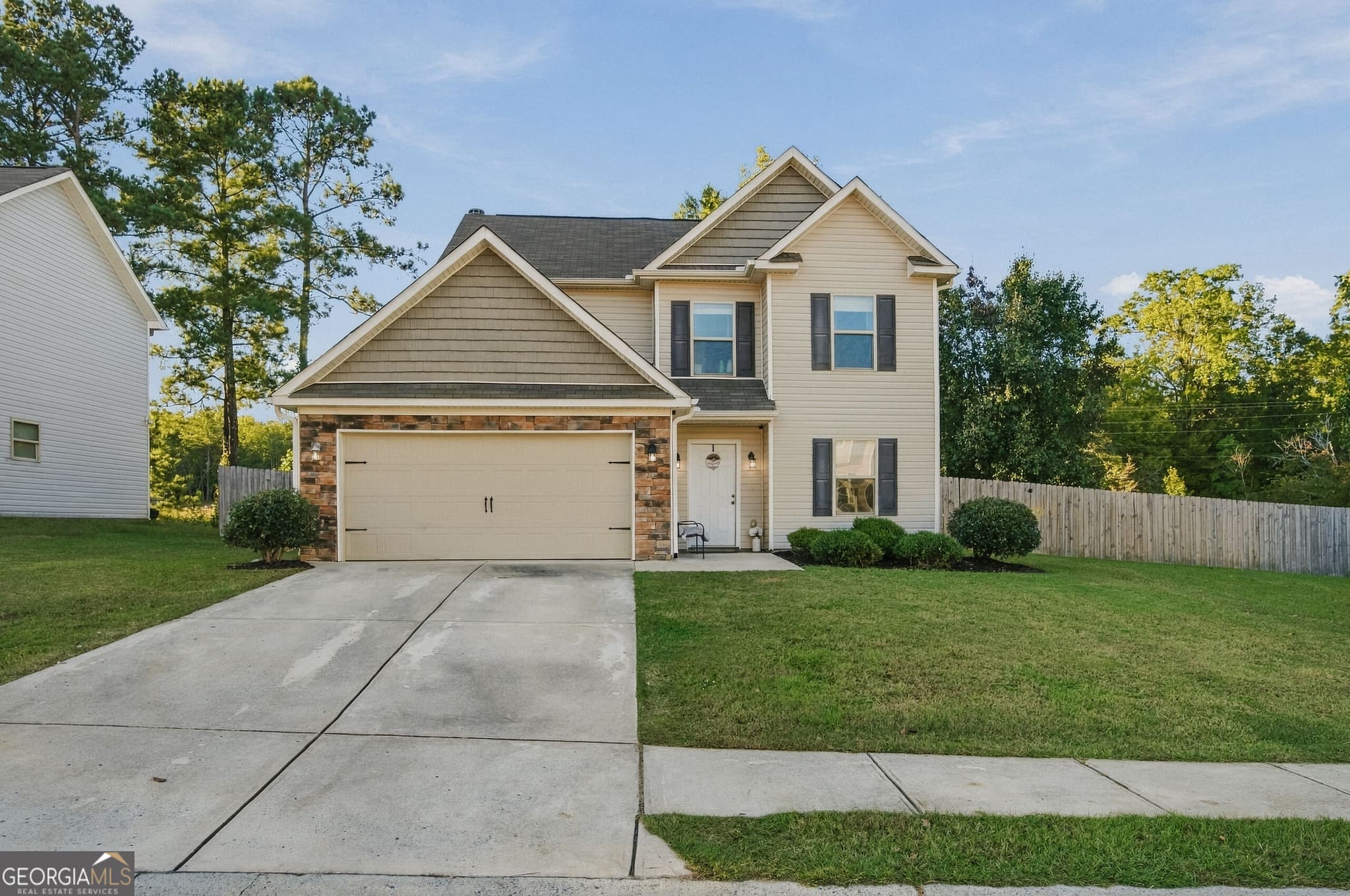 3 bedroom, 2.5 bathroom, 1,438 sq ft single family residence for sale at 408 Mossy Lane, Gray, GA 31032