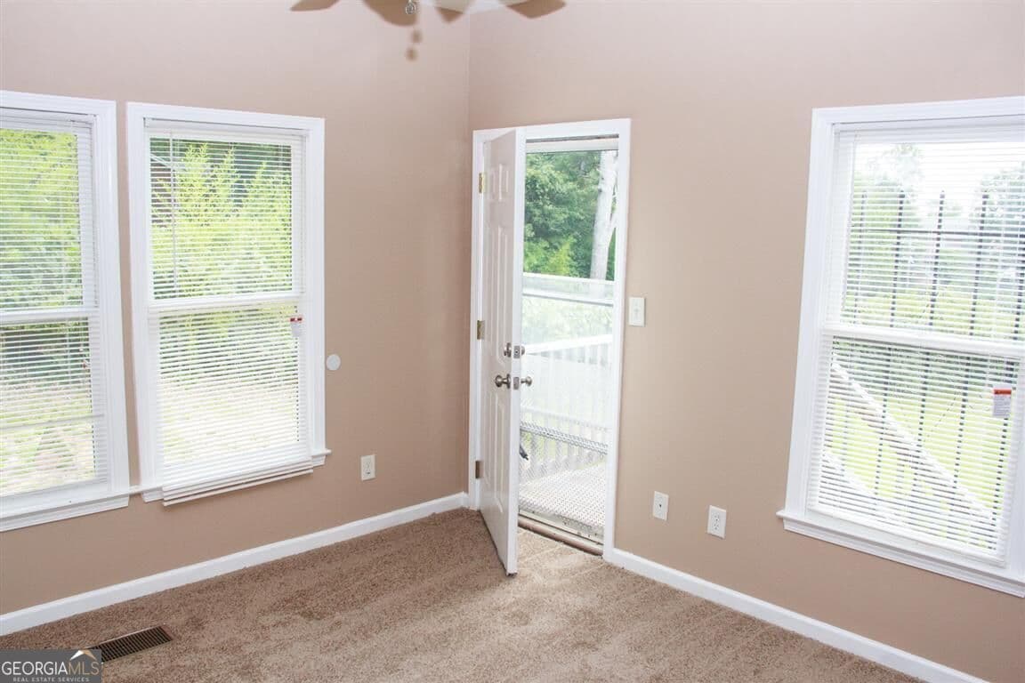 4 bedroom, 2 bathroom, 1,288 sq ft single family residence for sale at 1819 Willis Mill Road, Atlanta, GA 30311 — photo 3