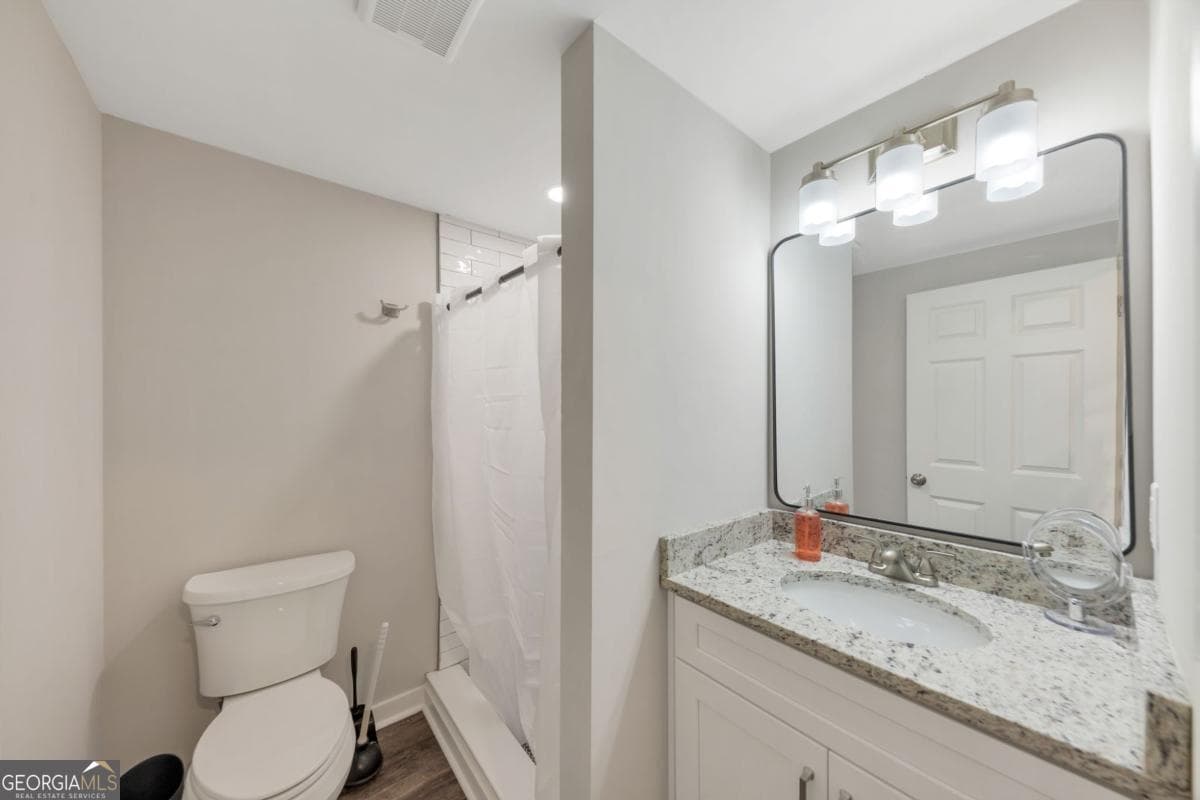 2 bedroom, 1 bathroom, 700 sq ft apartment for rent at 243 Georgia Avenue APT A, Bremen, GA 30110 for $2,600 a month — photo 7