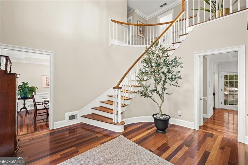 5 bedroom, 3.5 bathroom, 4,673 sq ft single family residence for sale at 4692 Monticello Circle, Marietta, GA 30066 — photo 2