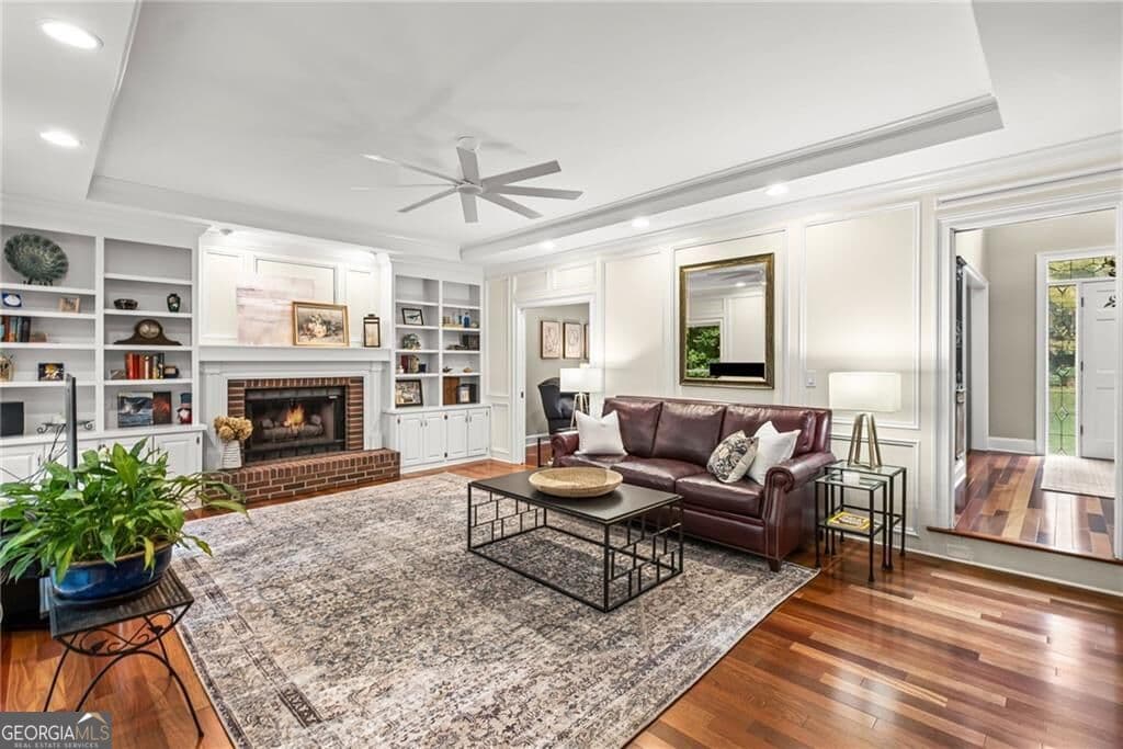 5 bedroom, 3.5 bathroom, 4,673 sq ft single family residence for sale at 4692 Monticello Circle, Marietta, GA 30066 — photo 3